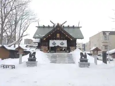 札幌諏訪神社の本殿・本堂