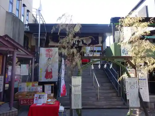 菊名神社の本殿・本堂