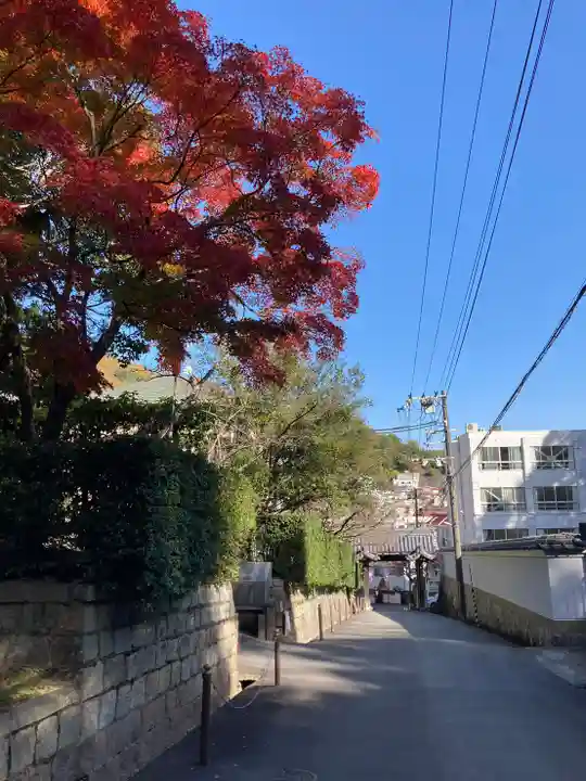 徳光院の山門・神門