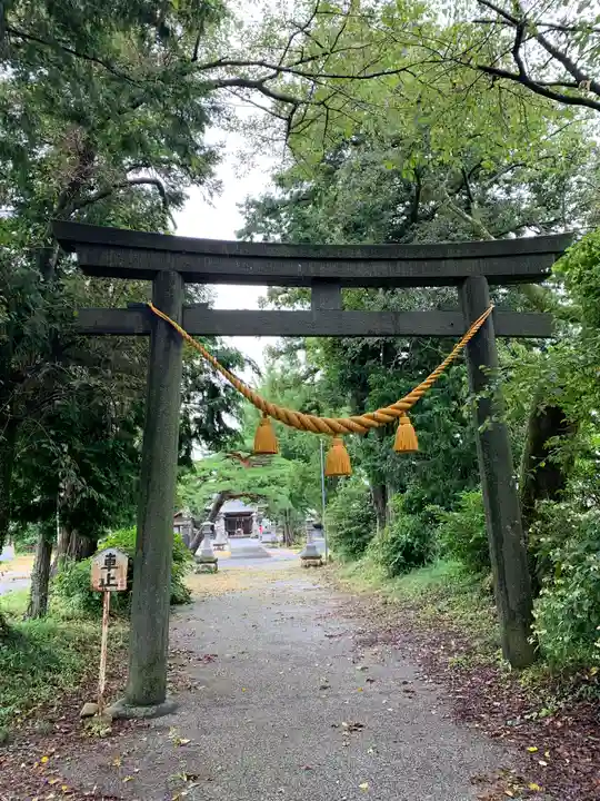 近津神社の鳥居