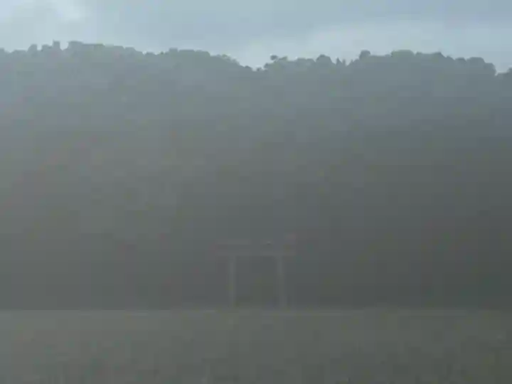 波照間御嶽の{uncategorized: "未分類", other: "その他", undefined: "問題あり", building: "その他建物", grave: "お墓", sacred_gate: "鳥居", guardian: "狛犬", statue: "像", buddha: "仏像", history: "歴史", nature: "自然", garden: "庭園", animal: "動物", pagoda: "塔", temizu: "手水舎", mountain_gate: "山門・神門", sanctuary: "本殿・本堂", subordinate: "末社・摂社", art: "芸術", scenery: "景色", jizo: "地蔵", ema: "絵馬", goshuin: "御朱印", omikuji: "おみくじ", items: "授与品その他", amulet: "お守り", goshuincho: "御朱印帳", eats: "食事", festival: "お祭り", votive_dance: "神楽", shichigosan: "七五三参", wedding: "結婚式", experience: "体験その他", initially: "初詣", around: "周辺", anti_infection: "感染症対策"}