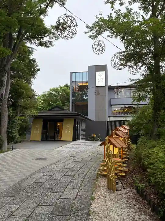よみうりランド観音の{uncategorized: "未分類", other: "その他", undefined: "問題あり", building: "その他建物", grave: "お墓", sacred_gate: "鳥居", guardian: "狛犬", statue: "像", buddha: "仏像", history: "歴史", nature: "自然", garden: "庭園", animal: "動物", pagoda: "塔", temizu: "手水舎", mountain_gate: "山門・神門", sanctuary: "本殿・本堂", subordinate: "末社・摂社", art: "芸術", scenery: "景色", jizo: "地蔵", ema: "絵馬", goshuin: "御朱印", omikuji: "おみくじ", items: "授与品その他", amulet: "お守り", goshuincho: "御朱印帳", eats: "食事", festival: "お祭り", votive_dance: "神楽", shichigosan: "七五三参", wedding: "結婚式", experience: "体験その他", initially: "初詣", around: "周辺", anti_infection: "感染症対策"}
