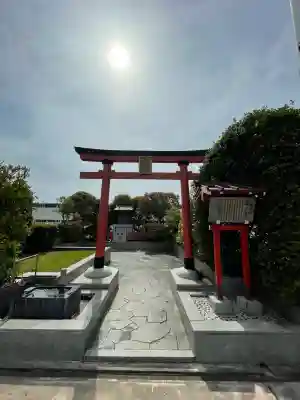 稲荷大明神（そごう横浜店・屋上）(神奈川県)