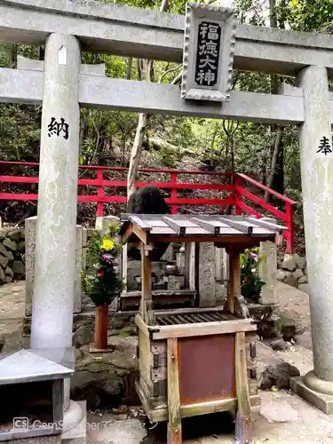 宝山寺の末社