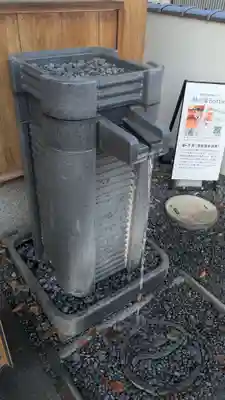 稲荷神社の手水舎