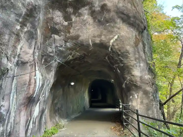 楯岩鬼怒姫神社(栃木県)