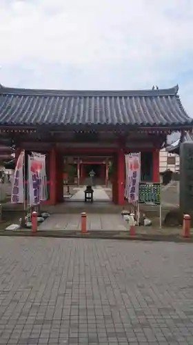 津観音の山門・神門