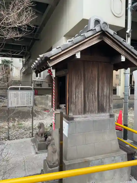 通元院(瘡守稲荷)の{uncategorized: "未分類", other: "その他", undefined: "問題あり", building: "その他建物", grave: "お墓", sacred_gate: "鳥居", guardian: "狛犬", statue: "像", buddha: "仏像", history: "歴史", nature: "自然", garden: "庭園", animal: "動物", pagoda: "塔", temizu: "手水舎", mountain_gate: "山門・神門", sanctuary: "本殿・本堂", subordinate: "末社・摂社", art: "芸術", scenery: "景色", jizo: "地蔵", ema: "絵馬", goshuin: "御朱印", omikuji: "おみくじ", items: "授与品その他", amulet: "お守り", goshuincho: "御朱印帳", eats: "食事", festival: "お祭り", votive_dance: "神楽", shichigosan: "七五三参", wedding: "結婚式", experience: "体験その他", initially: "初詣", around: "周辺", anti_infection: "感染症対策"}