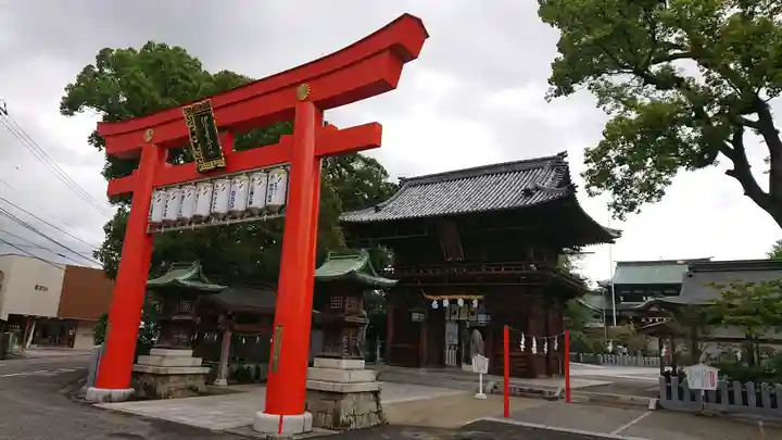 伊豫豆比古命神社の鳥居