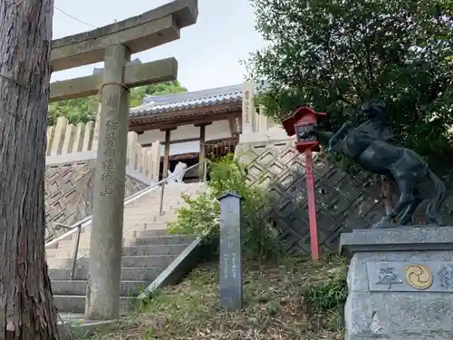 男山八幡宮の鳥居