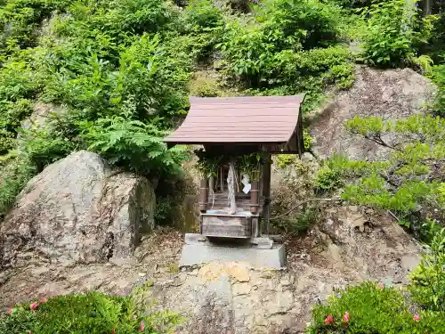 八幡神社の末社