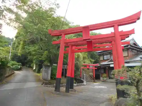 古麓稲荷神社の鳥居