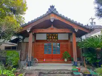 法徳寺の本殿・本堂