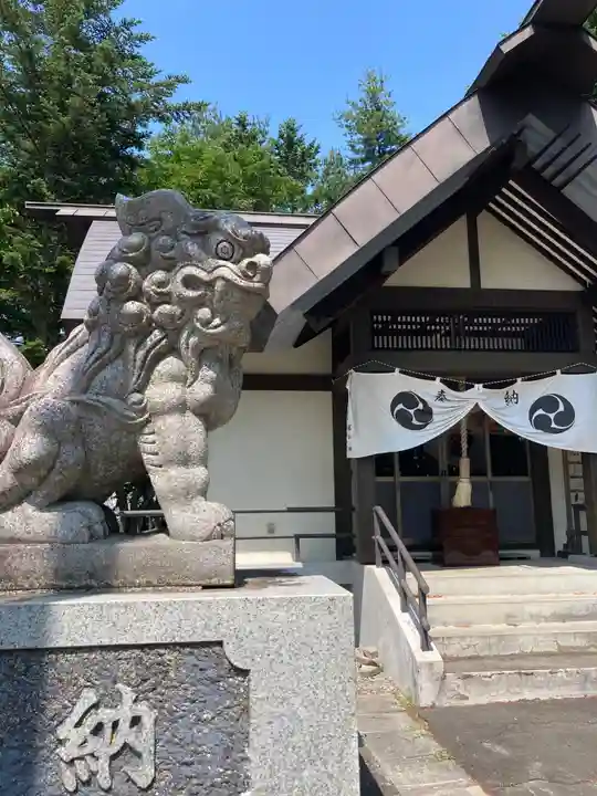 中札内神社の狛犬