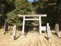 淡洲神社(山田)の{uncategorized: "未分類", other: "その他", undefined: "問題あり", building: "その他建物", grave: "お墓", sacred_gate: "鳥居", guardian: "狛犬", statue: "像", buddha: "仏像", history: "歴史", nature: "自然", garden: "庭園", animal: "動物", pagoda: "塔", temizu: "手水舎", mountain_gate: "山門・神門", sanctuary: "本殿・本堂", subordinate: "末社・摂社", art: "芸術", scenery: "景色", jizo: "地蔵", ema: "絵馬", goshuin: "御朱印", omikuji: "おみくじ", items: "授与品その他", amulet: "お守り", goshuincho: "御朱印帳", eats: "食事", festival: "お祭り", votive_dance: "神楽", shichigosan: "七五三参", wedding: "結婚式", experience: "体験その他", initially: "初詣", around: "周辺", anti_infection: "感染症対策"}