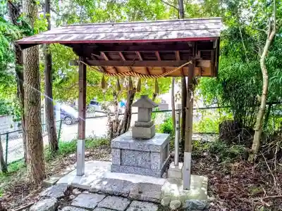 篭山神社の末社・摂社