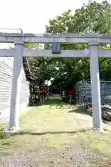 尾白内稲荷神社の鳥居