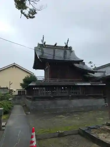 阿羅波比神社の本殿