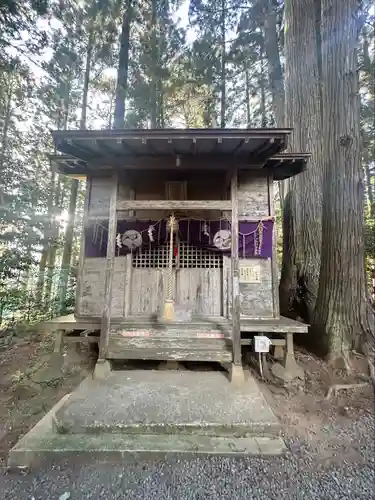 坪沼八幡神社の末社