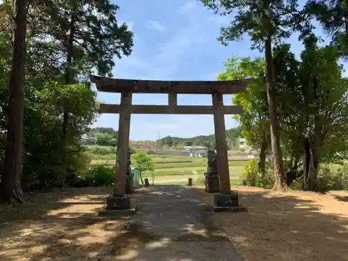 瀧口神社の鳥居