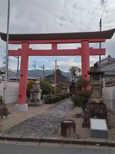 崇道天皇社の鳥居