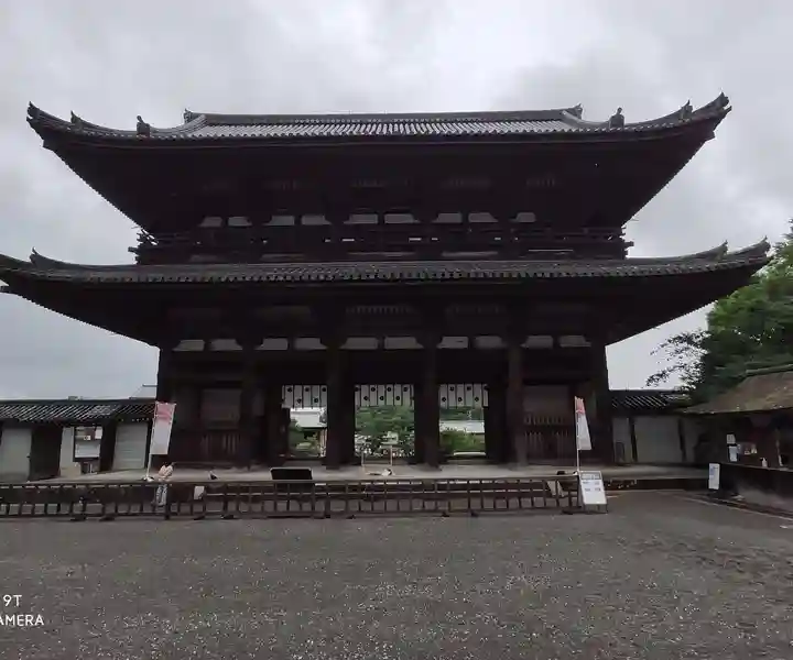 仁和寺の山門・神門