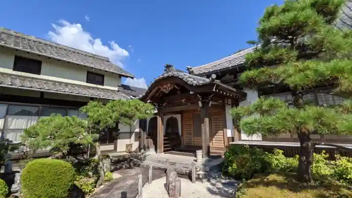 福寿寺の本殿・本堂