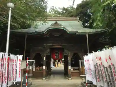 豊川閣　妙厳寺の山門・神門