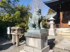 溝旗神社（肇國神社）の狛犬