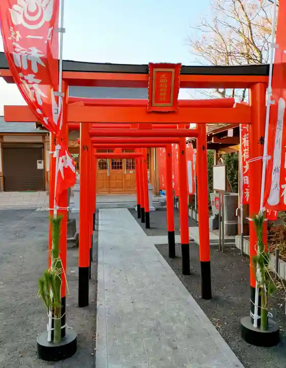 久助稲荷神社の鳥居