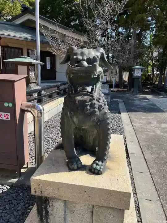 三重縣護國神社の{uncategorized: "未分類", other: "その他", undefined: "問題あり", building: "その他建物", grave: "お墓", sacred_gate: "鳥居", guardian: "狛犬", statue: "像", buddha: "仏像", history: "歴史", nature: "自然", garden: "庭園", animal: "動物", pagoda: "塔", temizu: "手水舎", mountain_gate: "山門・神門", sanctuary: "本殿・本堂", subordinate: "末社・摂社", art: "芸術", scenery: "景色", jizo: "地蔵", ema: "絵馬", goshuin: "御朱印", omikuji: "おみくじ", items: "授与品その他", amulet: "お守り", goshuincho: "御朱印帳", eats: "食事", festival: "お祭り", votive_dance: "神楽", shichigosan: "七五三参", wedding: "結婚式", experience: "体験その他", initially: "初詣", around: "周辺", anti_infection: "感染症対策"}