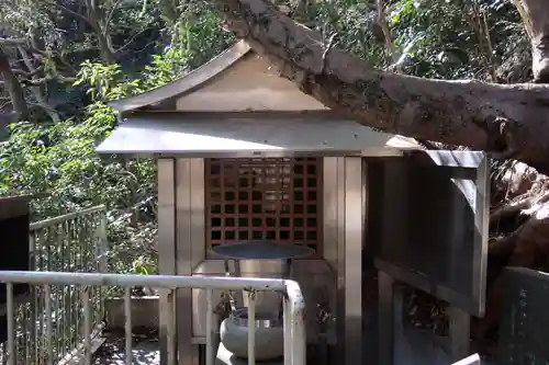 奥之院（岩屋寺）の建物その他