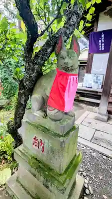 四谷於岩稲荷田宮神社の狛犬