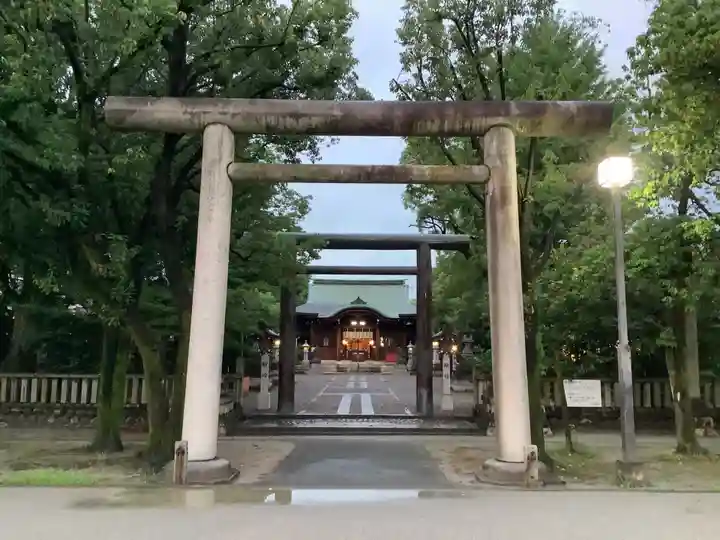 溝旗神社(肇國神社)の鳥居