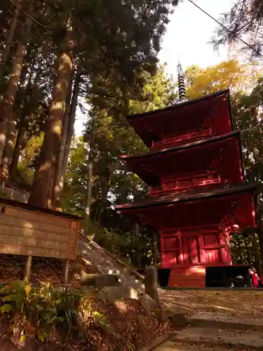 木幡山隠津島神社(二本松市)の塔