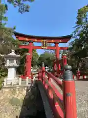 氣比神宮の鳥居