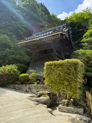船宿寺の{uncategorized: "未分類", other: "その他", undefined: "問題あり", building: "その他建物", grave: "お墓", sacred_gate: "鳥居", guardian: "狛犬", statue: "像", buddha: "仏像", history: "歴史", nature: "自然", garden: "庭園", animal: "動物", pagoda: "塔", temizu: "手水舎", mountain_gate: "山門・神門", sanctuary: "本殿・本堂", subordinate: "末社・摂社", art: "芸術", scenery: "景色", jizo: "地蔵", ema: "絵馬", goshuin: "御朱印", omikuji: "おみくじ", items: "授与品その他", amulet: "お守り", goshuincho: "御朱印帳", eats: "食事", festival: "お祭り", votive_dance: "神楽", shichigosan: "七五三参", wedding: "結婚式", experience: "体験その他", initially: "初詣", around: "周辺", anti_infection: "感染症対策"}