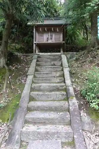 敢國神社の末社