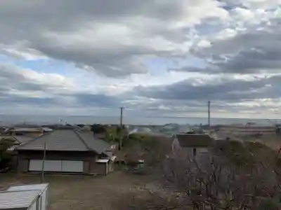 荒磯魚見根神社の景色
