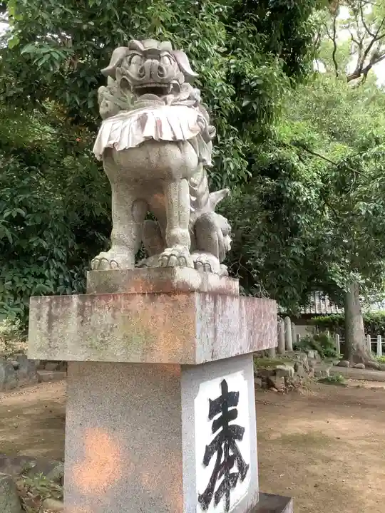 両社宮神社(宮町)の狛犬