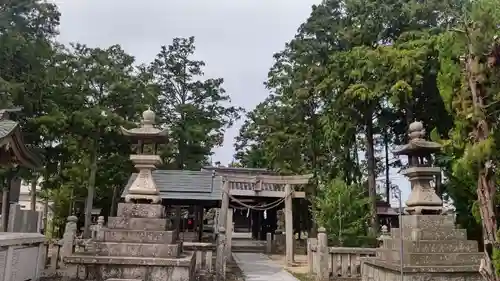 八幡神社の建物その他