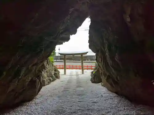 安乎岩戸信龍神社　(安乎八幡神社 摂社)の鳥居