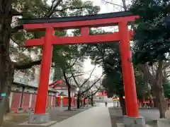 花園神社の鳥居