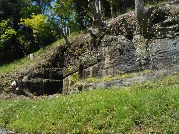 石籠山不動尊(岩屋不動尊)の周辺