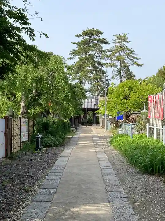 證誠院の山門・神門