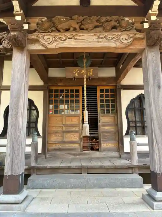 円蔵寺の{uncategorized: "未分類", other: "その他", undefined: "問題あり", building: "その他建物", grave: "お墓", sacred_gate: "鳥居", guardian: "狛犬", statue: "像", buddha: "仏像", history: "歴史", nature: "自然", garden: "庭園", animal: "動物", pagoda: "塔", temizu: "手水舎", mountain_gate: "山門・神門", sanctuary: "本殿・本堂", subordinate: "末社・摂社", art: "芸術", scenery: "景色", jizo: "地蔵", ema: "絵馬", goshuin: "御朱印", omikuji: "おみくじ", items: "授与品その他", amulet: "お守り", goshuincho: "御朱印帳", eats: "食事", festival: "お祭り", votive_dance: "神楽", shichigosan: "七五三参", wedding: "結婚式", experience: "体験その他", initially: "初詣", around: "周辺", anti_infection: "感染症対策"}