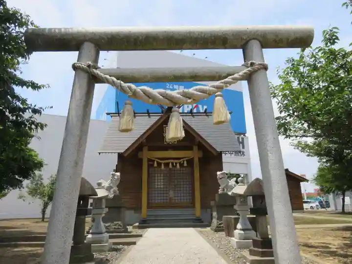 神明社の鳥居