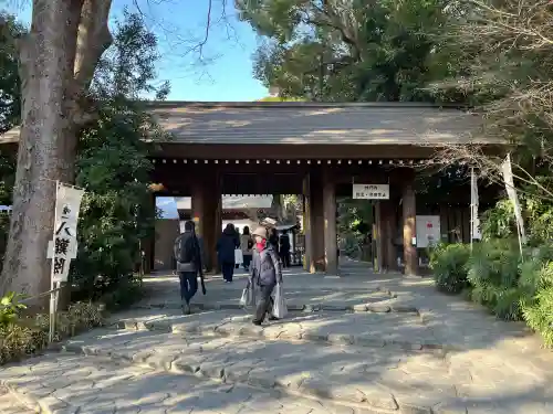 阿佐ヶ谷神明宮の{uncategorized: "未分類", other: "その他", undefined: "問題あり", building: "その他建物", grave: "お墓", sacred_gate: "鳥居", guardian: "狛犬", statue: "像", buddha: "仏像", history: "歴史", nature: "自然", garden: "庭園", animal: "動物", pagoda: "塔", temizu: "手水舎", mountain_gate: "山門・神門", sanctuary: "本殿・本堂", subordinate: "末社・摂社", art: "芸術", scenery: "景色", jizo: "地蔵", ema: "絵馬", goshuin: "御朱印", omikuji: "おみくじ", items: "授与品その他", amulet: "お守り", goshuincho: "御朱印帳", eats: "食事", festival: "お祭り", votive_dance: "神楽", shichigosan: "七五三参", wedding: "結婚式", experience: "体験その他", initially: "初詣", around: "周辺", anti_infection: "感染症対策"}