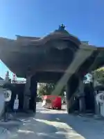 豊川稲荷の{uncategorized: "未分類", other: "その他", undefined: "問題あり", building: "その他建物", grave: "お墓", sacred_gate: "鳥居", guardian: "狛犬", statue: "像", buddha: "仏像", history: "歴史", nature: "自然", garden: "庭園", animal: "動物", pagoda: "塔", temizu: "手水舎", mountain_gate: "山門・神門", sanctuary: "本殿・本堂", subordinate: "末社・摂社", art: "芸術", scenery: "景色", jizo: "地蔵", ema: "絵馬", goshuin: "御朱印", omikuji: "おみくじ", items: "授与品その他", amulet: "お守り", goshuincho: "御朱印帳", eats: "食事", festival: "お祭り", votive_dance: "神楽", shichigosan: "七五三参", wedding: "結婚式", experience: "体験その他", initially: "初詣", around: "周辺", anti_infection: "感染症対策"}