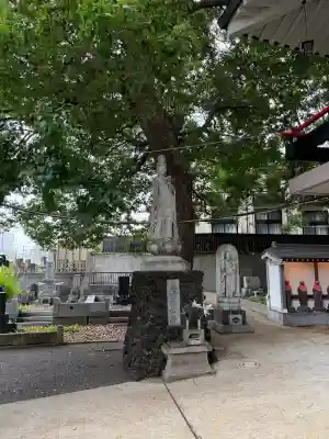 宝蔵院の{uncategorized: "未分類", other: "その他", undefined: "問題あり", building: "その他建物", grave: "お墓", sacred_gate: "鳥居", guardian: "狛犬", statue: "像", buddha: "仏像", history: "歴史", nature: "自然", garden: "庭園", animal: "動物", pagoda: "塔", temizu: "手水舎", mountain_gate: "山門・神門", sanctuary: "本殿・本堂", subordinate: "末社・摂社", art: "芸術", scenery: "景色", jizo: "地蔵", ema: "絵馬", goshuin: "御朱印", omikuji: "おみくじ", items: "授与品その他", amulet: "お守り", goshuincho: "御朱印帳", eats: "食事", festival: "お祭り", votive_dance: "神楽", shichigosan: "七五三参", wedding: "結婚式", experience: "体験その他", initially: "初詣", around: "周辺", anti_infection: "感染症対策"}